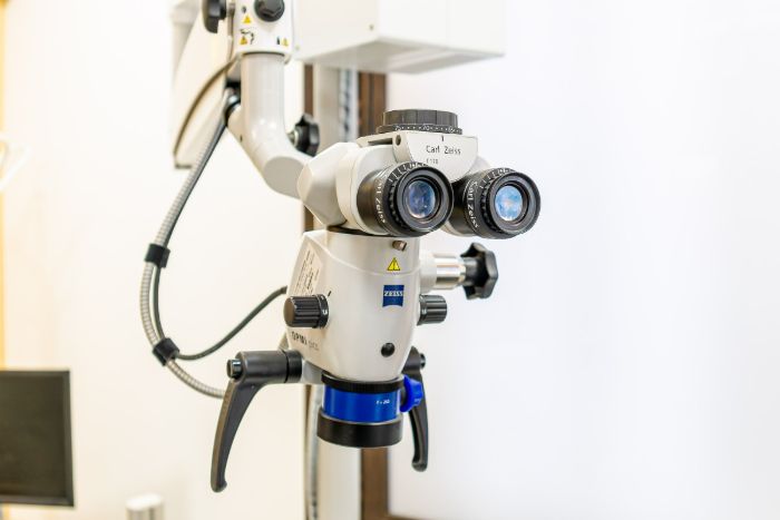 歯科用手術顕微鏡